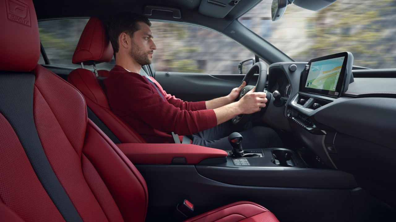 Ist mit Carsharing auch eine Fahrt ins Ausland möglich? Wir informieren über Einschränkungen, rechtliche Vorschriften, Kosten und Versicherungsschutz.