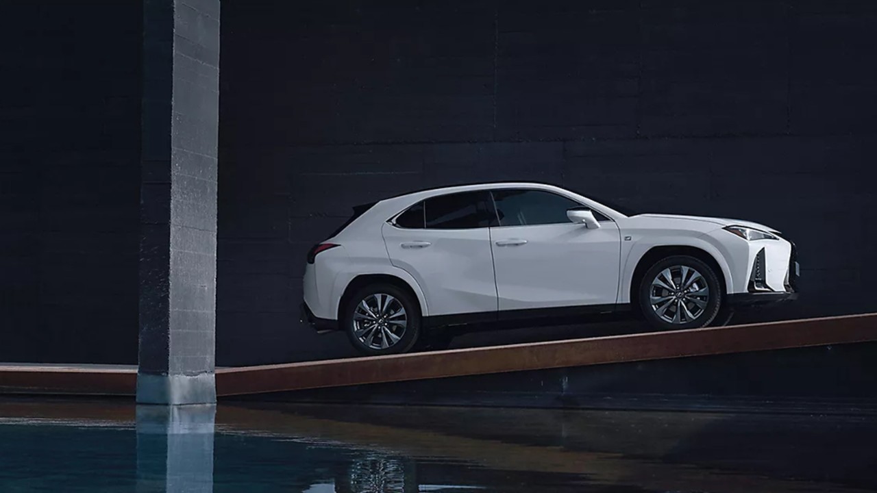 lexus-ux-fruehjahrsangebot-homepage-1920x1080