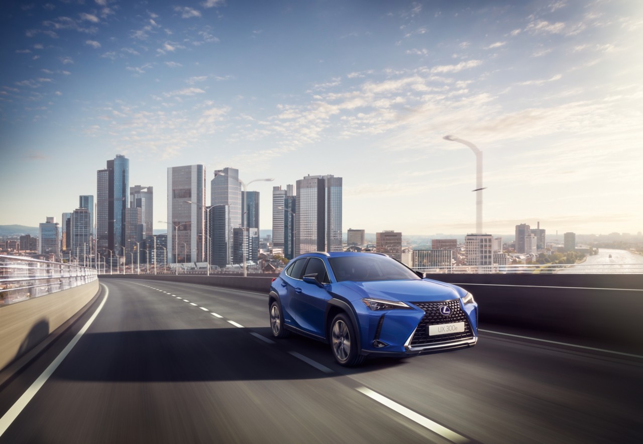 Lexus UX 300e leasing