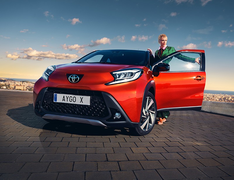 aygo-x-offer-hero