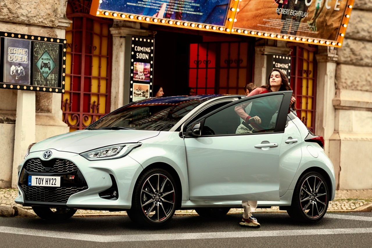 TOY_YARIS_GRS_2022_HUB_BRAND_IMG_19-4