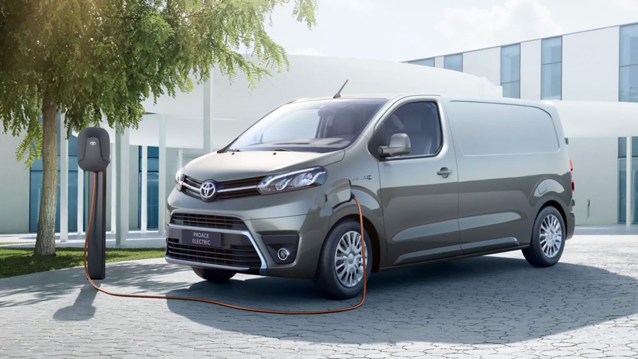help-me-choose-professional-result-proace-ev